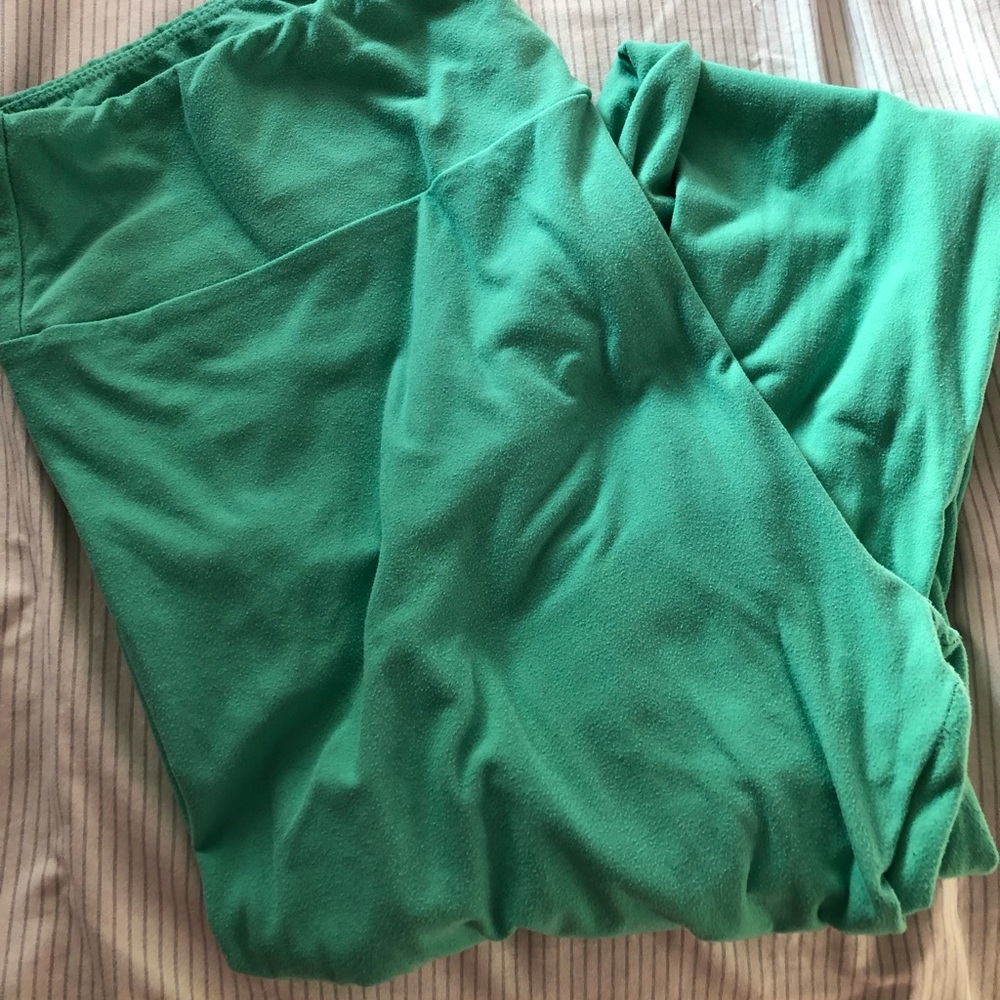 Sea foam Lularoe leggings